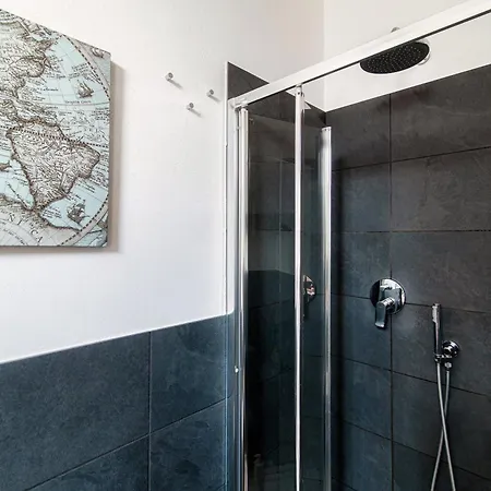 Rezzonico - By Myhomeincomo Apartamento
