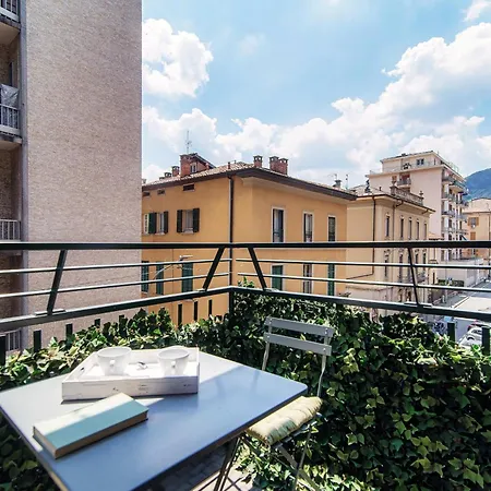 Apartamento Rezzonico - By Myhomeincomo