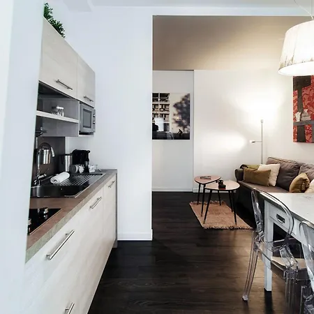 Rezzonico - By Myhomeincomo Apartamento *