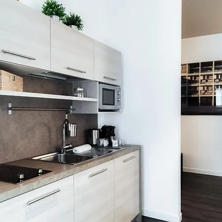 Apartamento Rezzonico - By Myhomeincomo Como