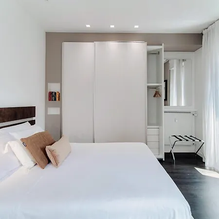 Apartamento Rezzonico - By Myhomeincomo *